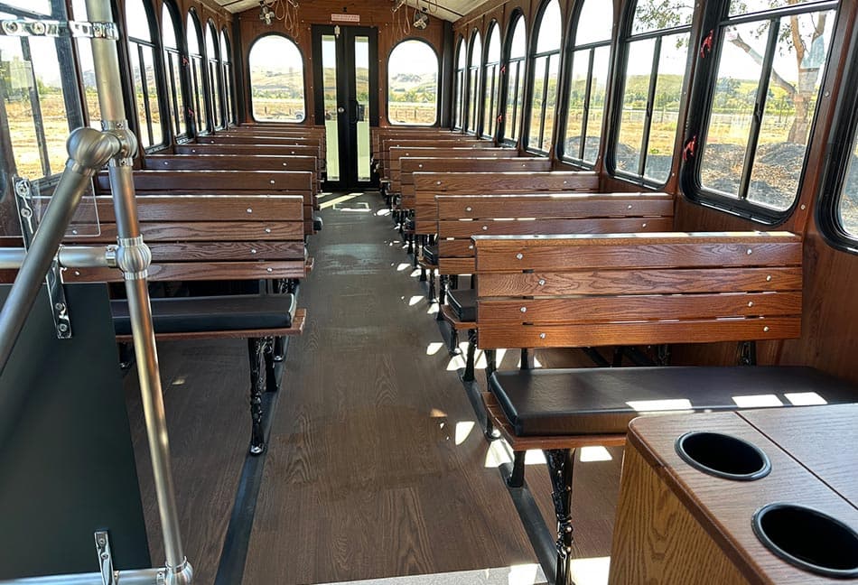 34 Passenger Golden State Trolley (White) detail 1